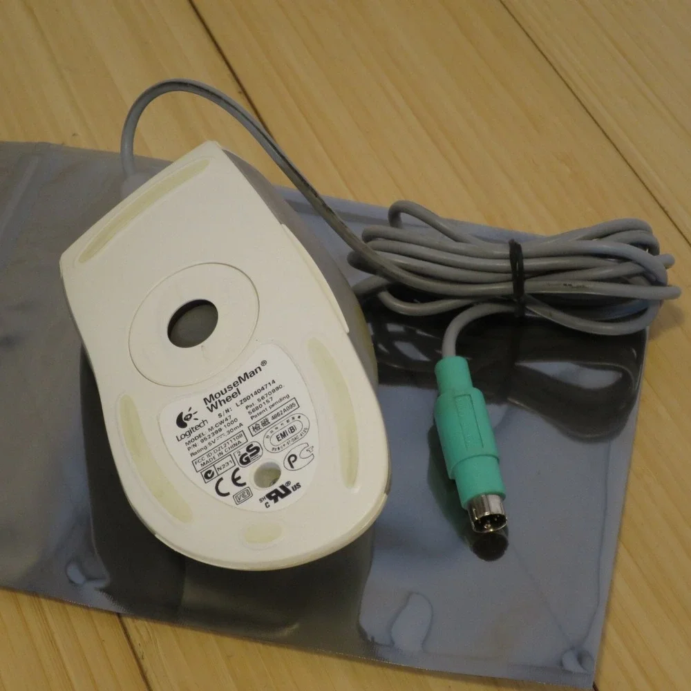 Logitech M-CW47 Ergonomic MouseMan Wheel‎ Mouse with Mouse Ball - Tested - 03